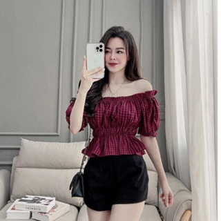 Áo kẻ đỏ trễ vai kẻ ô