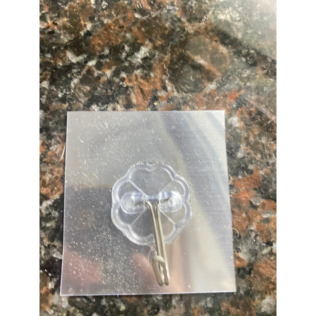 Móc dán tường gạch men