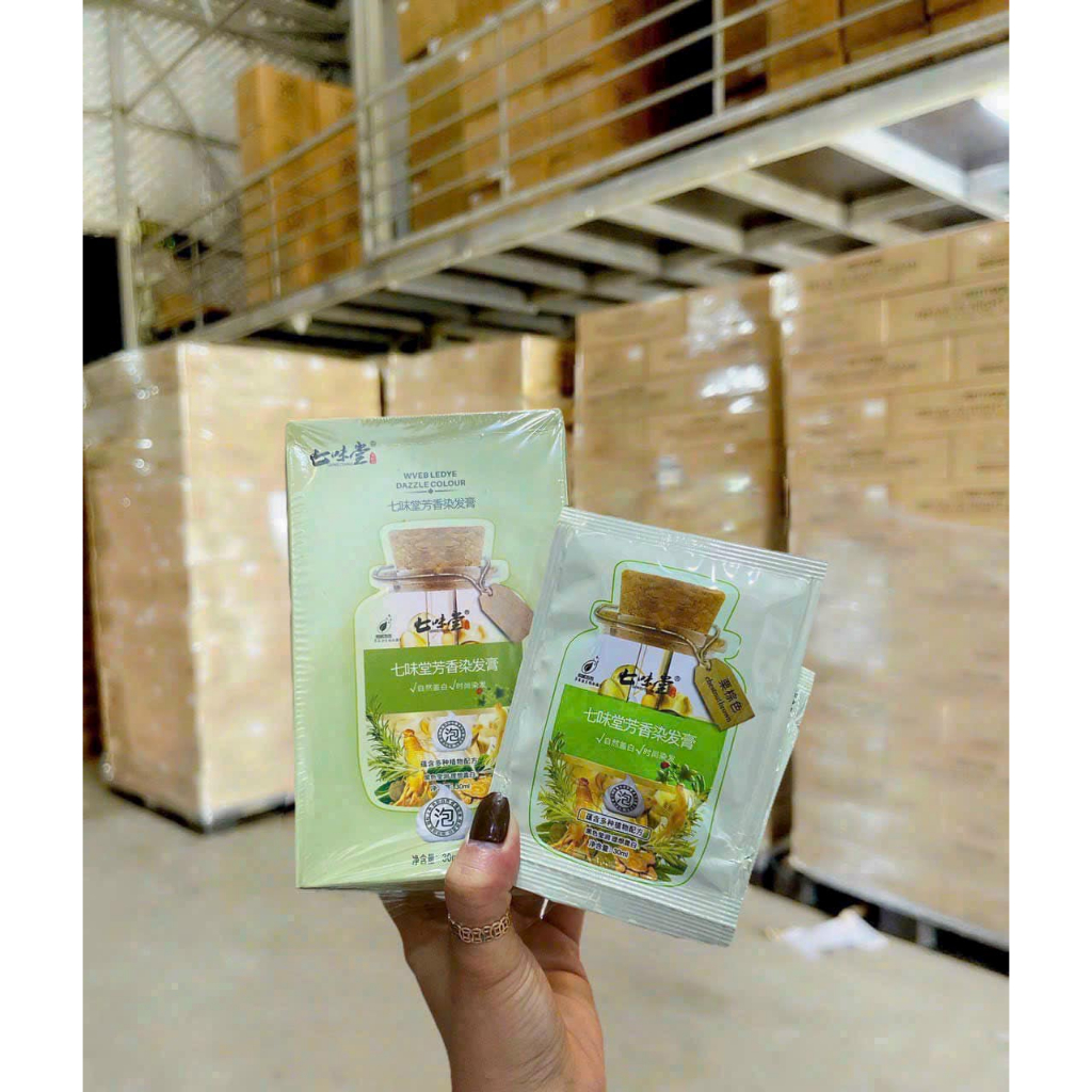 Dầu Gội Nhuộm Tóc Qiweitang Chiết Xuất Trắc Bá Diệp, Hà Thủ Ô Màu Sắc Đẹp Tự Nhiên (30ml/Gói)
