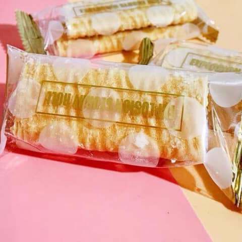 Bánh Cuộn Nhân Kem Dừa Explosion Slurry