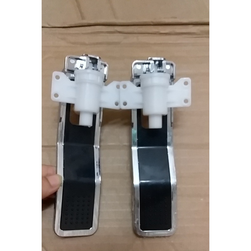 Van vòi cây nước nóng lạnh
