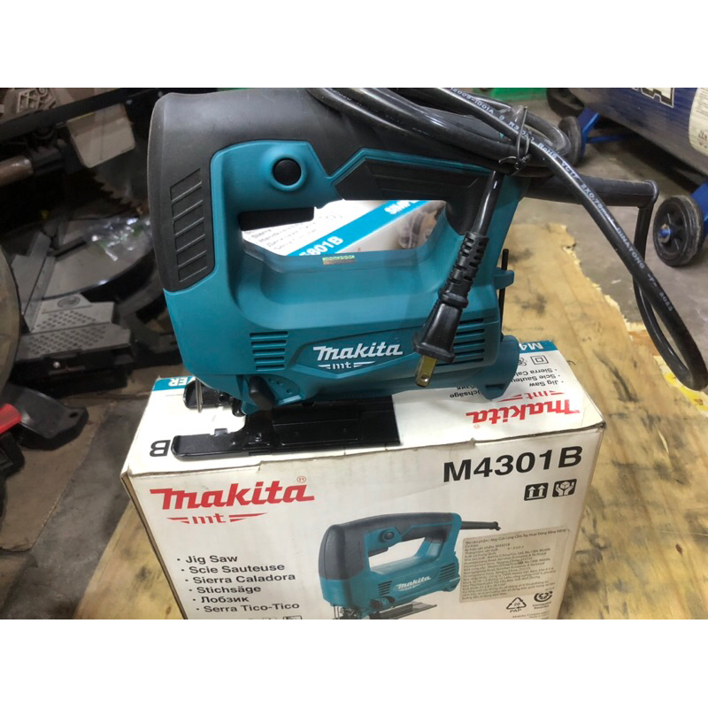 Máy cưa lọng Makita M4301B
