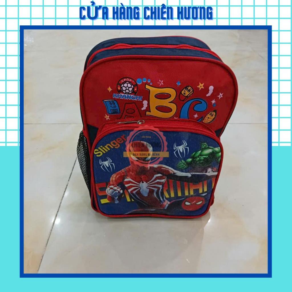 Balo mầm non với hình siêu nhân công chúa