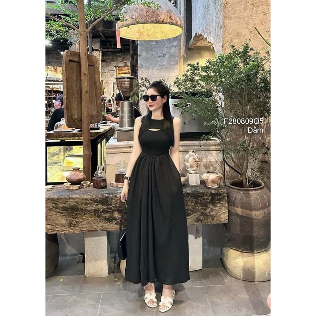 Đầm xòe đen pha thô tùng xòe khoét ngực sát nách siêu tôn dáng! (Shop Thời Trang Đông)