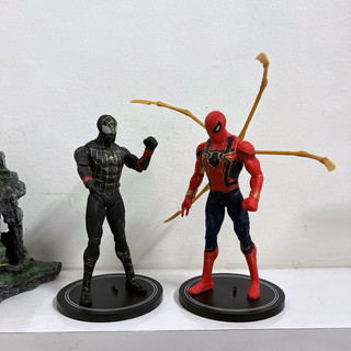 Deadpool spiderman mô hình avergers