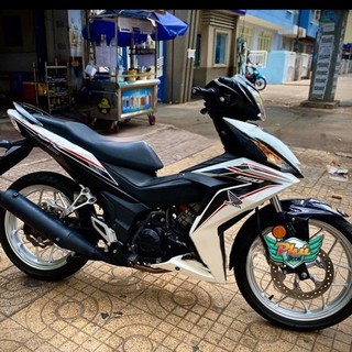 Tem Winner V1 cover trắng đen chuẩn from