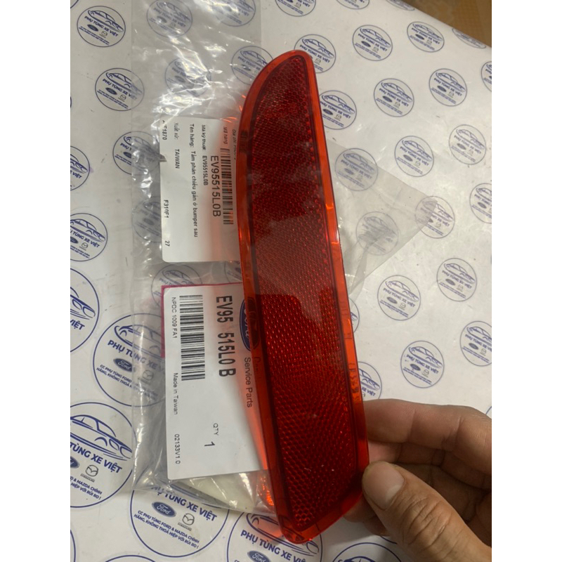 Đèn phản quang cản sau phải (phụ) Ford Escape, đèn cản sau Ford Escape (2009-2013)