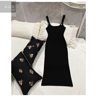 Váy 2 dây khuy bấm body dài