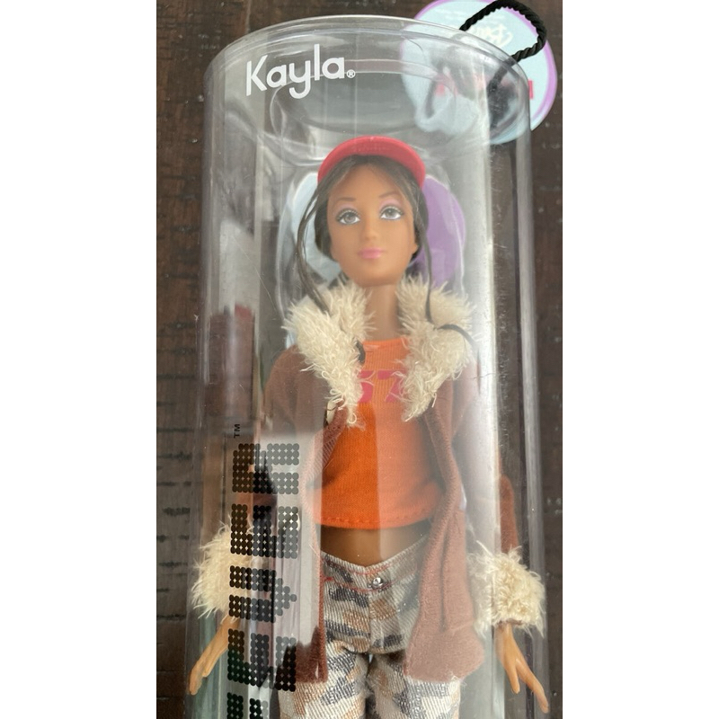 Búp bê Barbie Fashion Fever Kayla H0650 (nude)