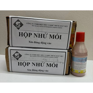 Bộ sản phẩm diệt mối tận gốc gồm 2 hộp nhử mối và 1 lọ thuốc diệt lây nhiễm PMC 90