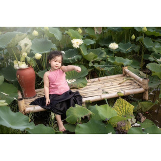 Yếm đào cho bé ( size 5-35kg) kèm váy và mấn