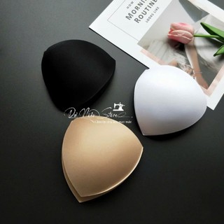 Mút ngực tam giác rời giá 1 cặp.