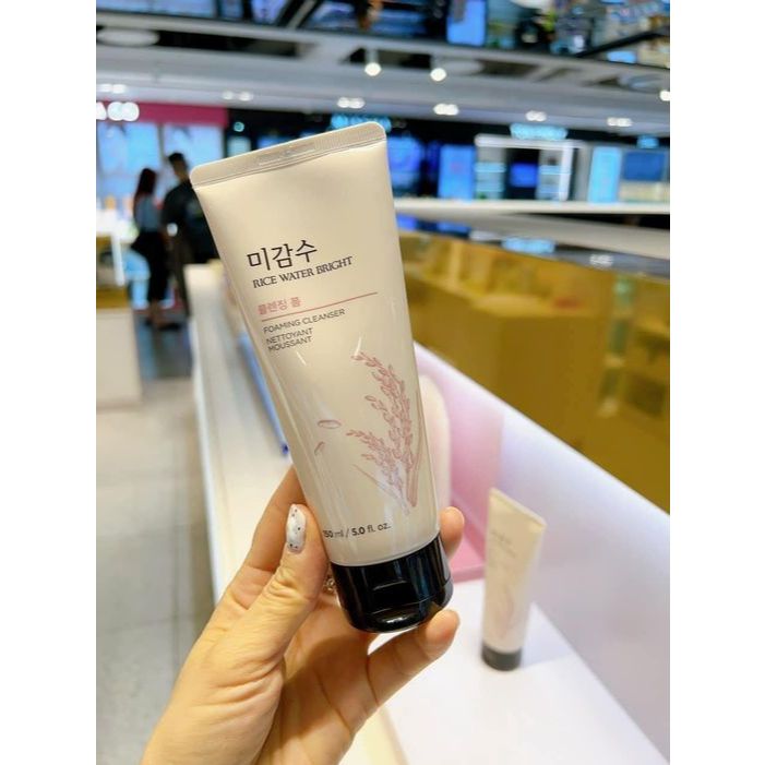 S­ữa rửa mặt làm sáng da chiết xuất Gạo THE FACE SHOP | BigBuy360 - bigbuy360.vn