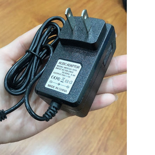 adaptor 19v 1a