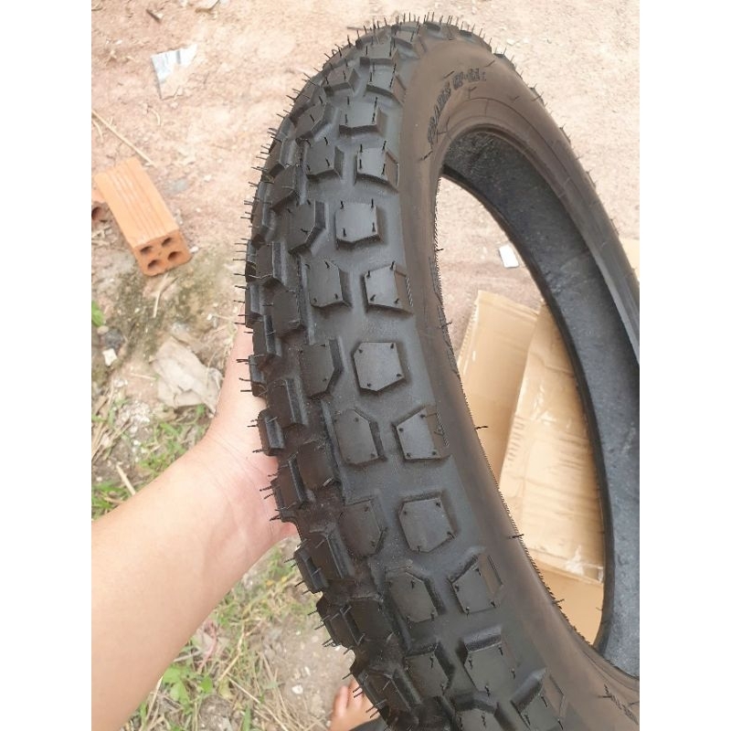 Vỏ xe irc 90/100-16 pg-1 , chính hảng new 100% .bám đường tốt và bền bỉ trên mọi địa hình......