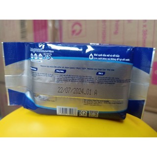 KHĂN ƯỚT CỒN LET-GREEN 12 MIẾNG