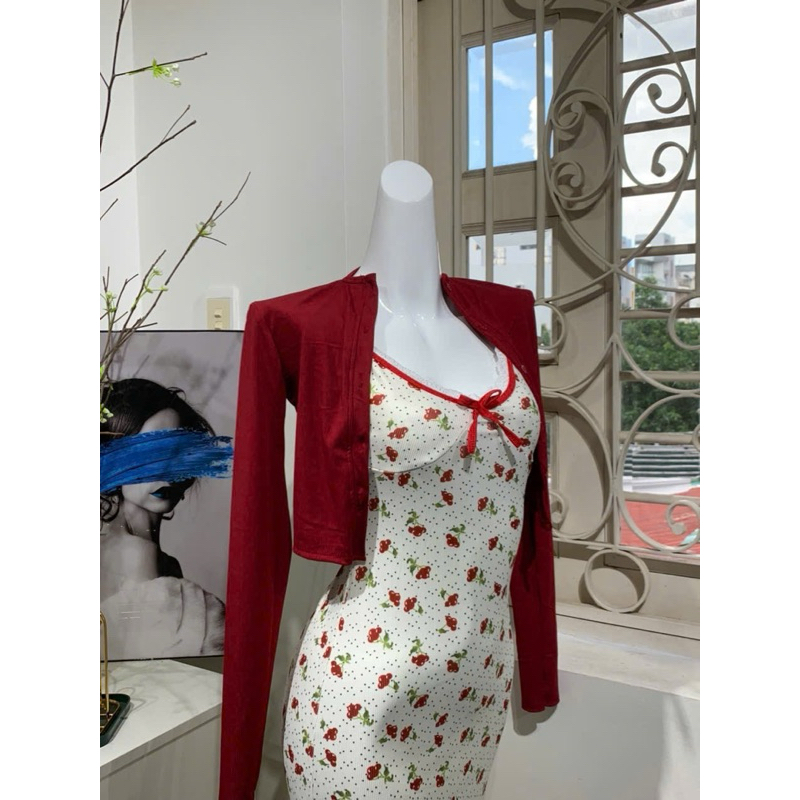 Set 2 món đầm 2 dây ôm body đuôi cá hoa nhí đính nơ kèm khoác tay dài 2 màu đen đỏ mặc đi chơi đi tiệc Noel Tết | BigBuy360 - bigbuy360.vn