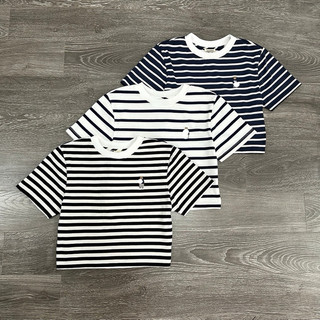 HIPU.VNXK - Áo thun croptop Whoauu hoạ tiết sọc ngang thêu gấu.