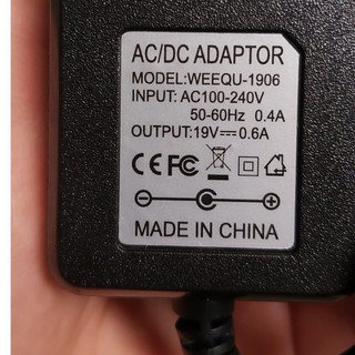 sạc 19v 0.6a
