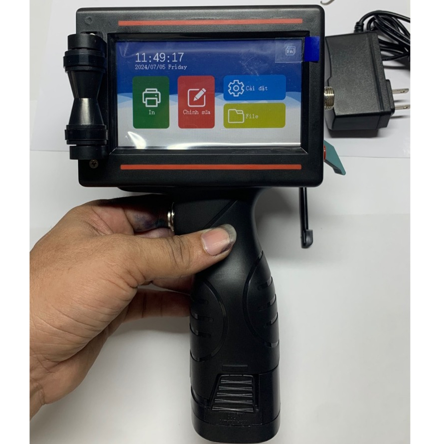 Máy in Date cầm tay D10 có tiếng Việt, mực in trên mọi chất liệu (1 bộ: máy, mực, pin, sạc, phụ kiện