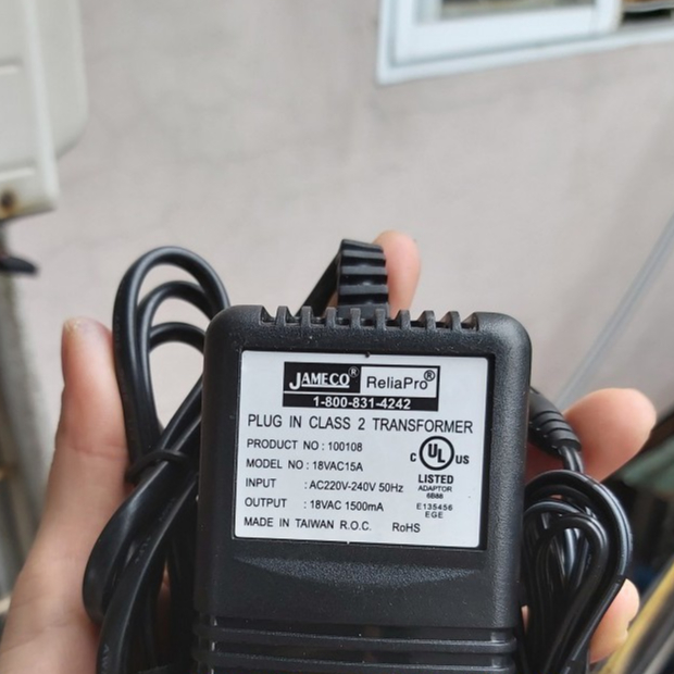 adapter xoay chiều ac 18v 1.5a