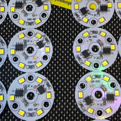 Led miếng tròn 220V-3W