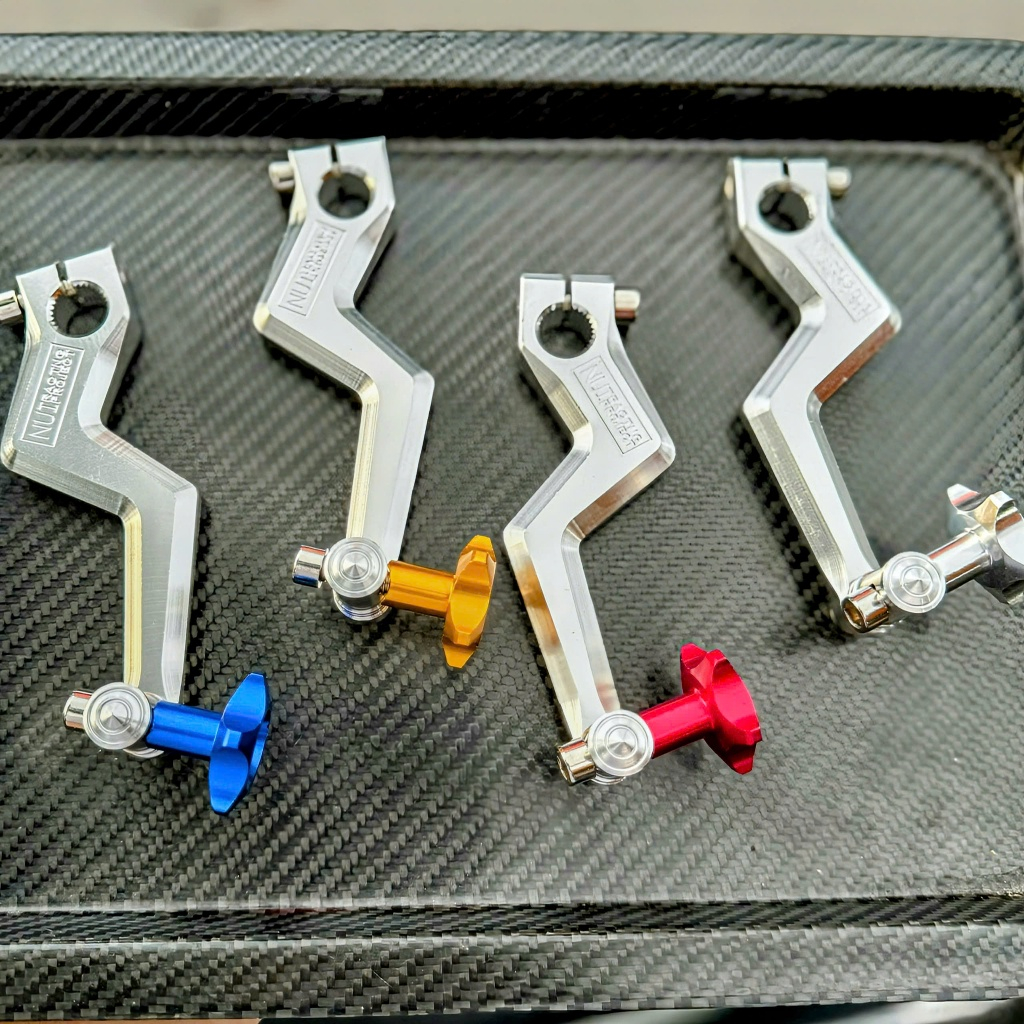 Càng thắng sau Nui Racing thailand lắp đặt nhiều dòng xe