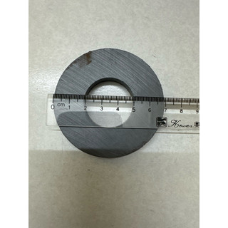 Nam châm đen Ferrite 70x10 lỗ 32mm