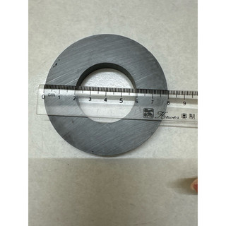 Nam châm đen Ferrite 80x10 lỗ 40mm