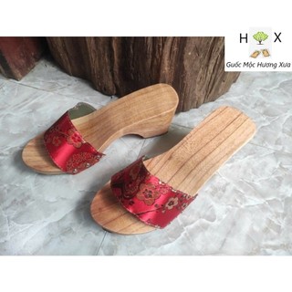 Guốc Gỗ Guốc Mộc Cao 7 Phân Đế Trụ Quai Gấm Lụa ( đế cao su 2 lớp )