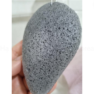 Bông rửa mặt bọt biển Charcoal & Konjac Cleansing Puff The Face Shop