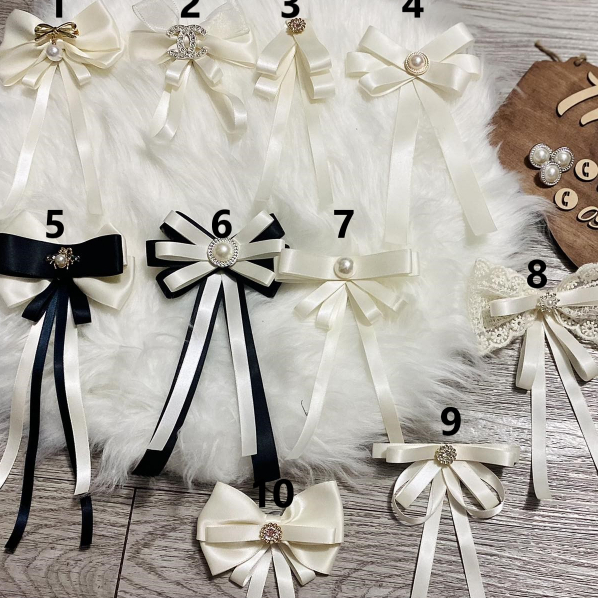 Tag cài áo , váy màu kem ( Ảnh thật shop tự chụp )