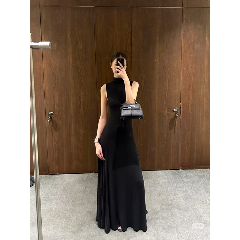 Đầm thun maxi sát nách cổ lọ phong cách thu đông basic | BigBuy360 - bigbuy360.vn