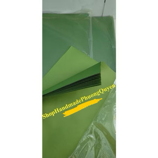 1 tờ Giấy mỹ thuật màu xanh làm lá cây 70gsm