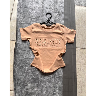 Áo croptop in hình