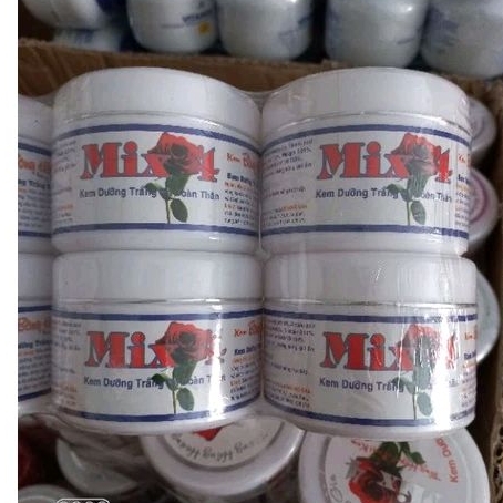 Kem mix 4 bông hồng