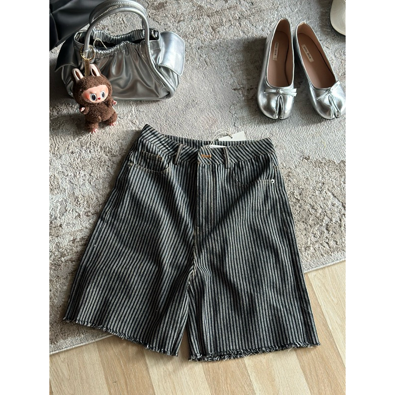 Quần short jean daisy 60008 COMIC