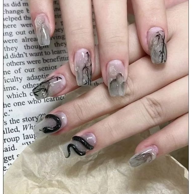 nail box móng thiết kế rắn cá tính nổi bật