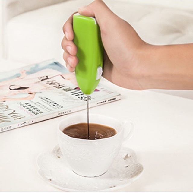 Cây khuấy bột làm bánh khuấy cafe tạo bọt sữ dụng pin 2a- stt