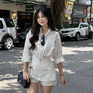JENNYCLOSET ®”Petite Set”•Áo sơ mi basic from rộng mix chân váy túi hộp kéo khoá kèm quần,chất liệu thô hàn hàng L1