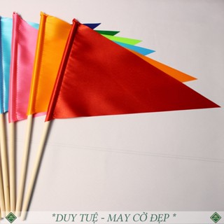 Cờ tam giác (cờ đuôi nheo) cầm tay - Vải phi bóng - cắt lazer, cán bằng gỗ, lá cờ 20x30cm