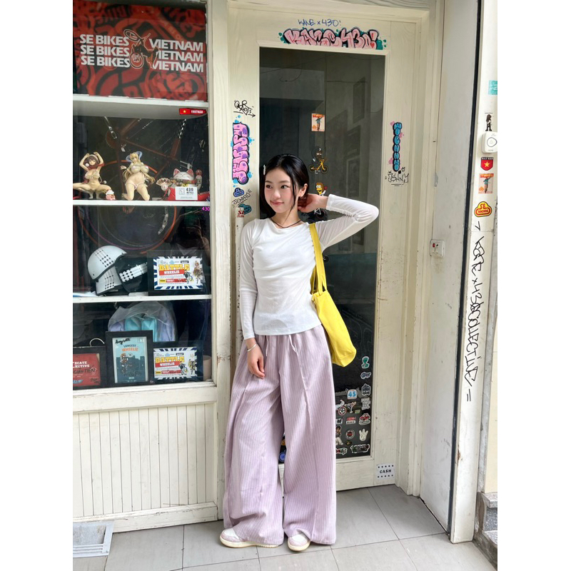 Quần dài linen ống rộng kẻ sọc Remmus cho nữ | BigBuy360 - bigbuy360.vn