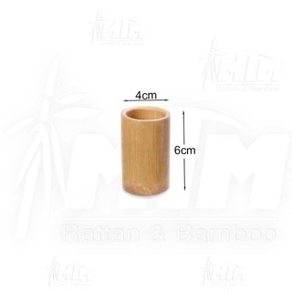 Ống tăm, ống đựng tăm.