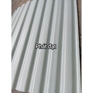 ( khổ tôn rộng 1.05m x Dài 1m dày 8 dem)tấm tôn nhựa caro màu trắng lấy sáng mái nhà , hiên, che nắng , mưa...