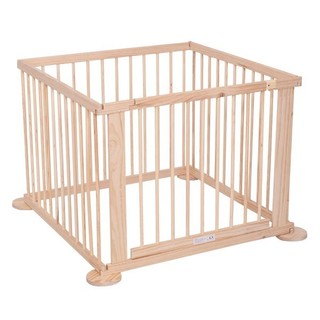 Quây cũi gỗ 4 cánh đảm bảo an toàn cho bé