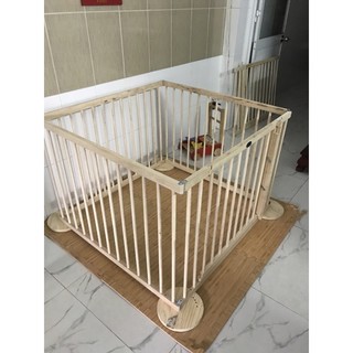 Quây cũi gỗ 4 cánh đảm bảo an toàn cho bé