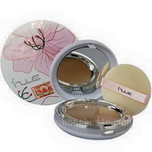 Phấn Phủ Izle Blooming Two Way Cake siêu mịn, bám bền lâu
