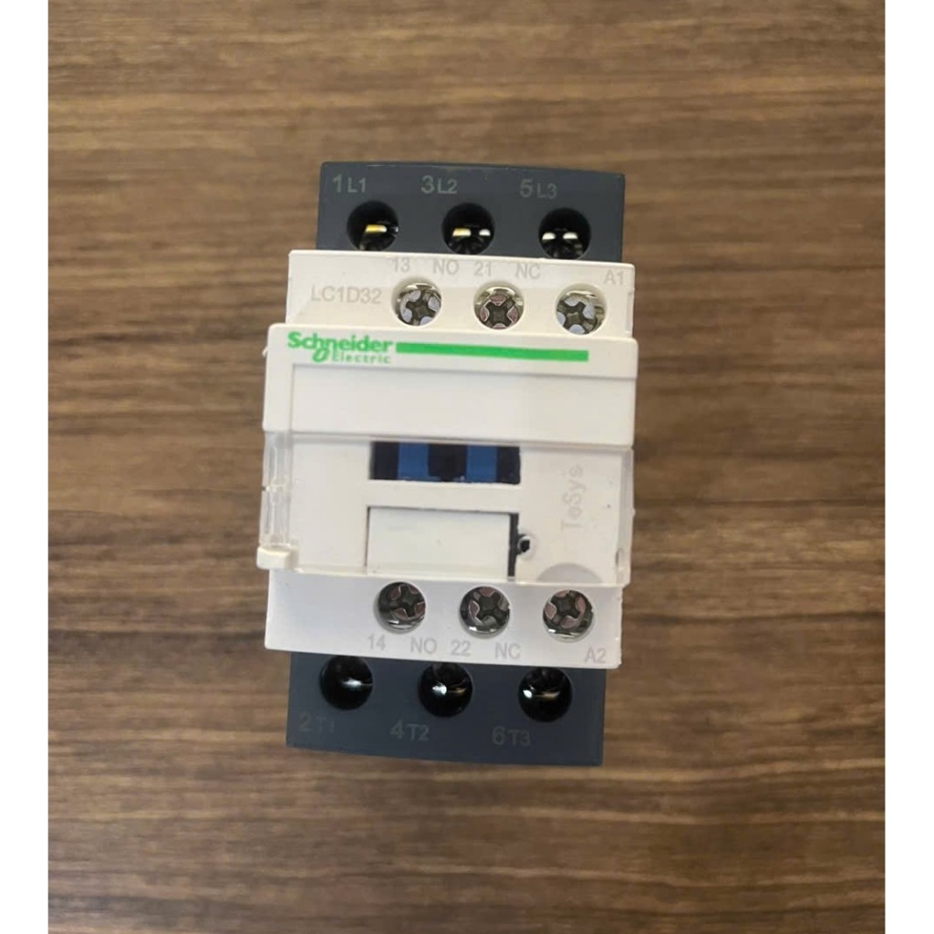 Contactor schneider 32A - 220V , 18A, 25A, 32A, 40A LC1DM7,F7, B7
