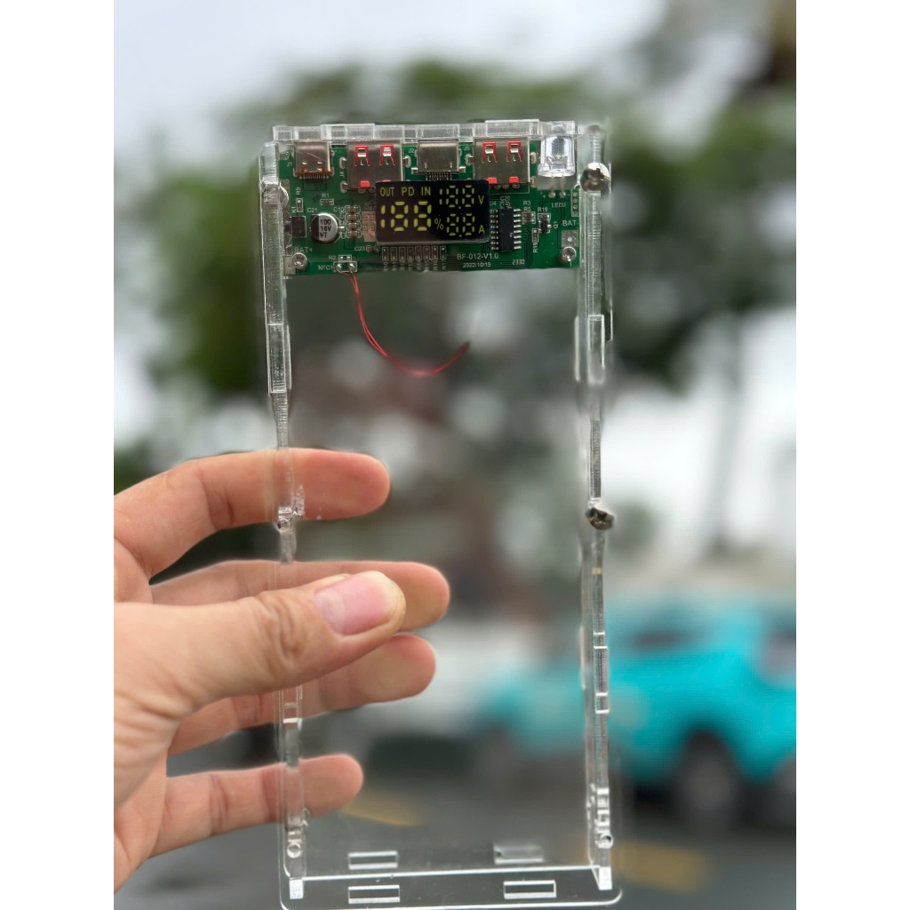 Box sạc dự phòng mica trong suốt  pin 21700  mạch sạc nhanh 22.5w cảm biến nhiệt NTC , IP5356