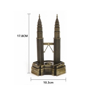 Mô hình tháp đôi Petronas cao 18cm
